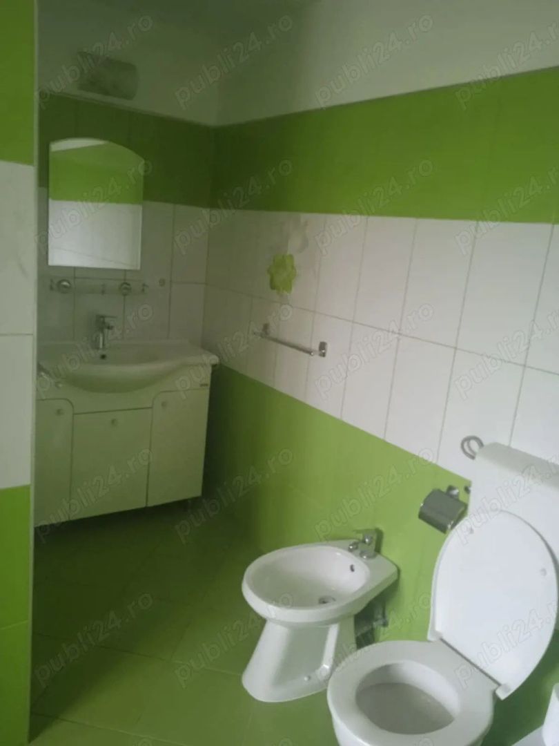 BRASADAS vinde casa spatioasa in zona 14 Mai. - Poză 6