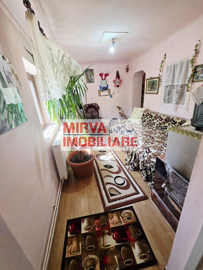 Casă 4 camere, 685 mp teren, renovată 2011 – Mănești, Zalhanaua - Poză 39