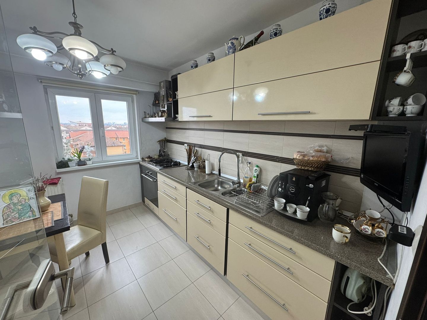 Decomandat si spatios - Poză 18