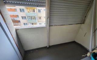 De vanzare apartament 3 camere zona Cetate - Poză 4