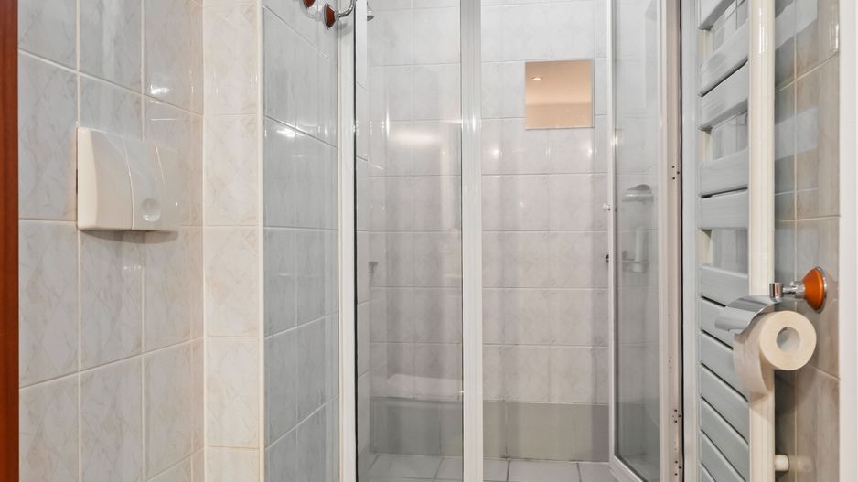 Apartament 6 camere în vilă consolidată | Garaj | Cotroceni - Poză 18