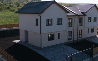 Duplex Premium de vânzare | La intrare în Chinteni - Poză 31