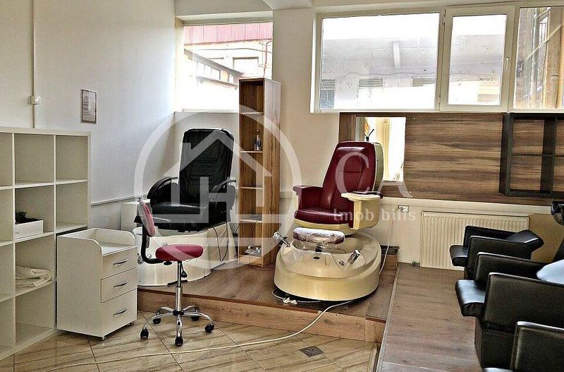 Spatiu comercial de inchiriat cu 7 camere in zona Iosia Nord, Oradea - Poză 7