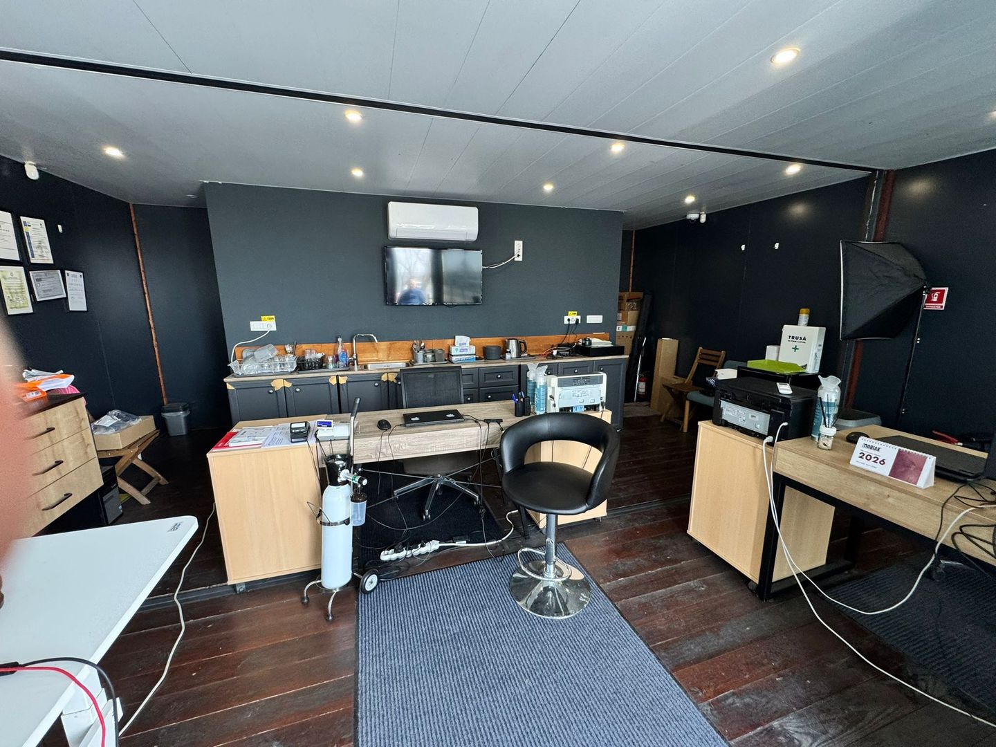 Teren ve vanzare cu 3 hale Domnești Șoseaua Curtea Domnească - Poză 7