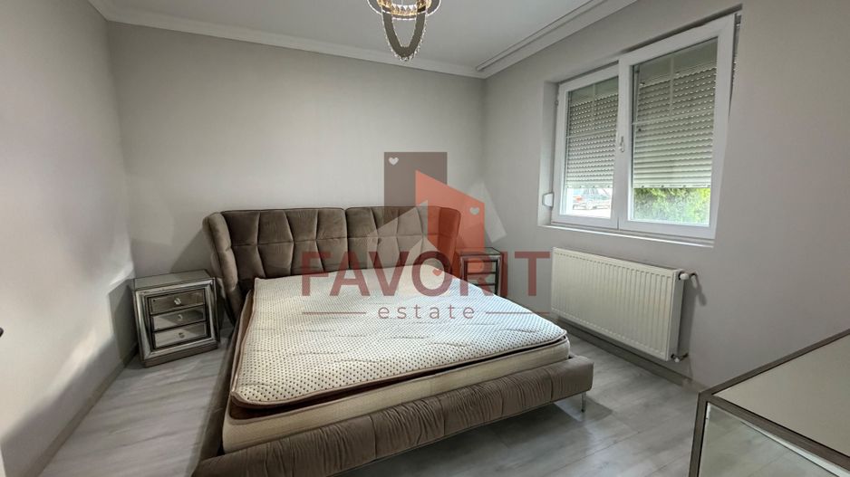 Mobilat si utilat. Disponibil imediat. Loc de parcare - Poză 5