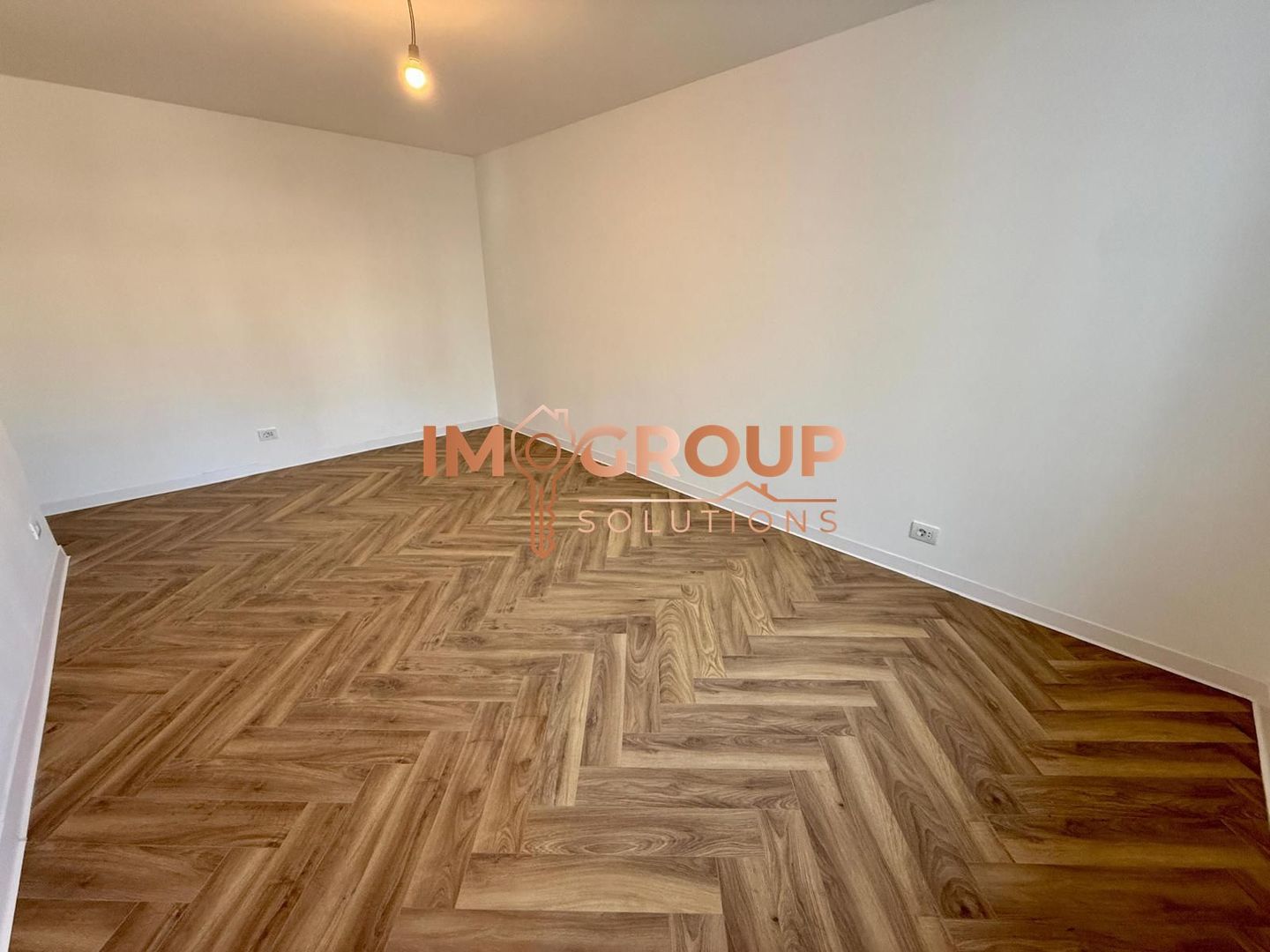 Nicolina - 3 camere decomandat - etaj 2 - bloc 1984 - renovat integral - Poză 4