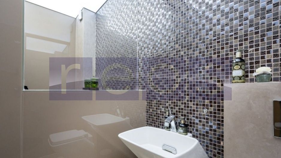 VILA MODERNA | 113 MP UTILI | CURTE 250 MP | ZONA LACUL TEI – TEIUL DOAMNEIb - Poză 13