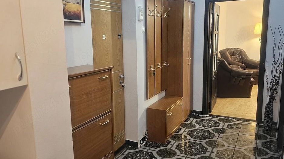 Apartament 2 camere in zona Decebal cu loc de parcare - Poză 8