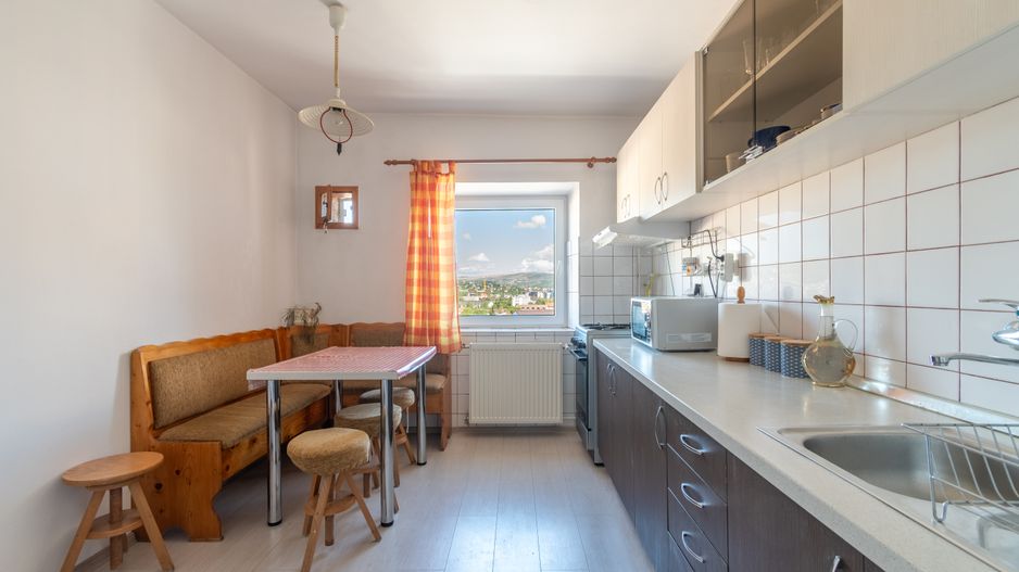 Apartament cu 2 camere decomandat de inchiriat Str.Bucuresti, 60mp - Poză 7