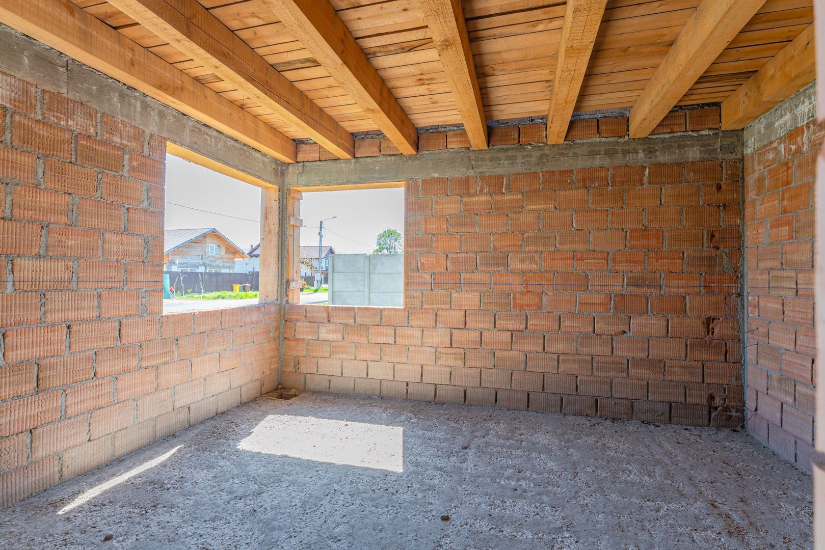 Oportunitate Casă la Roșu în Harman – Ideală pentru Personalizare - Poză 7