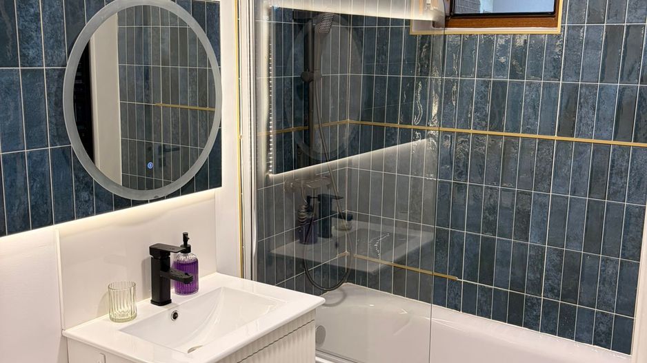 De inchiriat apartament cu 2 camere zona centrala - Poză 24