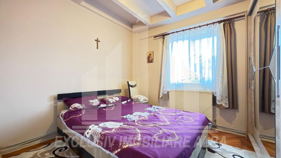 Apartament 3 camere decomandate | 70mp | Etaj 3 | Cetate - Poză 3