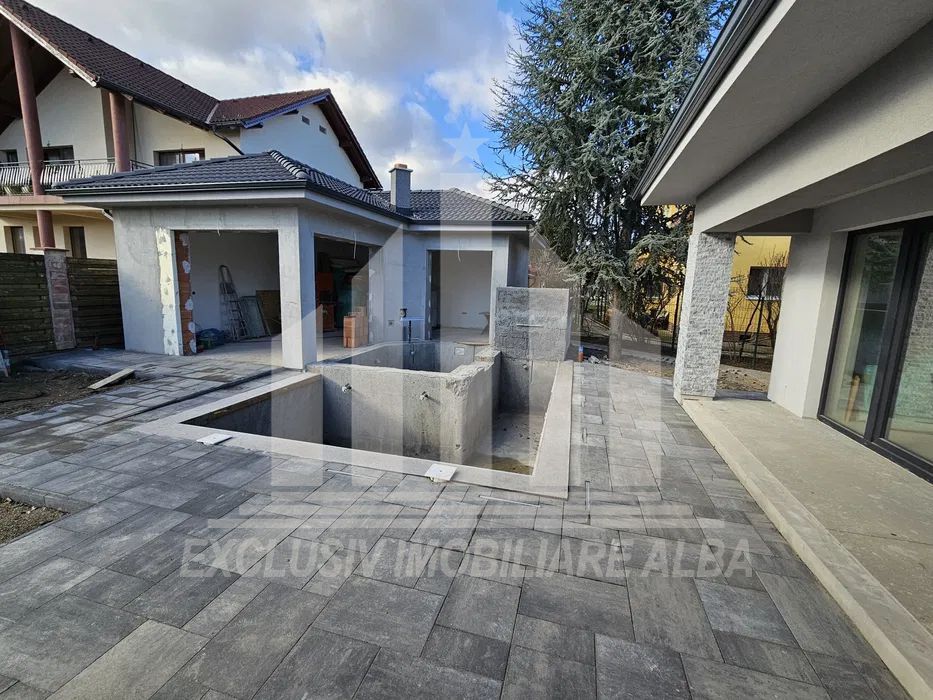 Casă / Vilă cu 5 camere de vânzare în Cetate, Alba Iulia - Poză 3