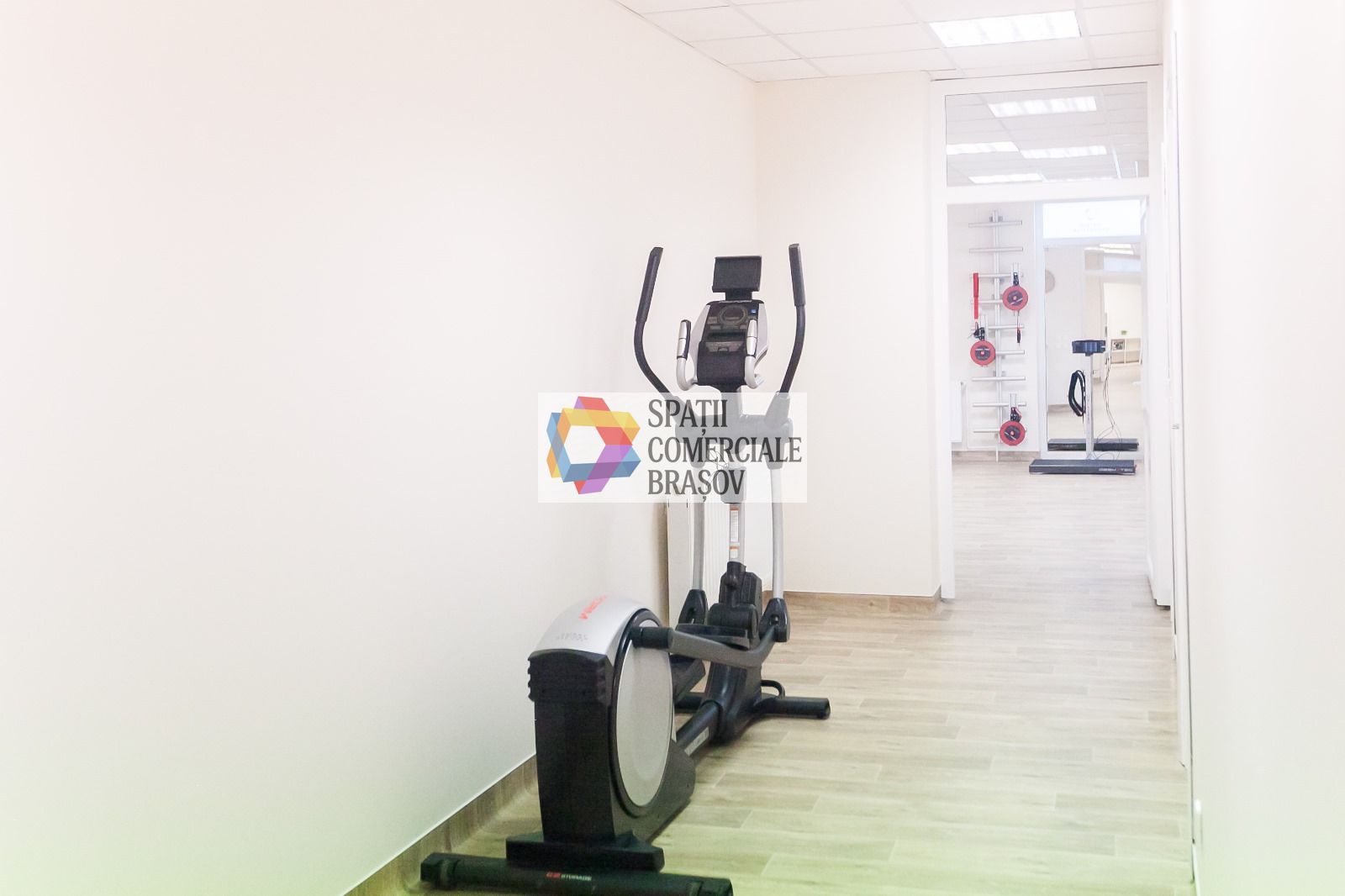 Oportunitate!!  Spatiu cu chirias in Brasov # plus-imo.ro - Poză 8