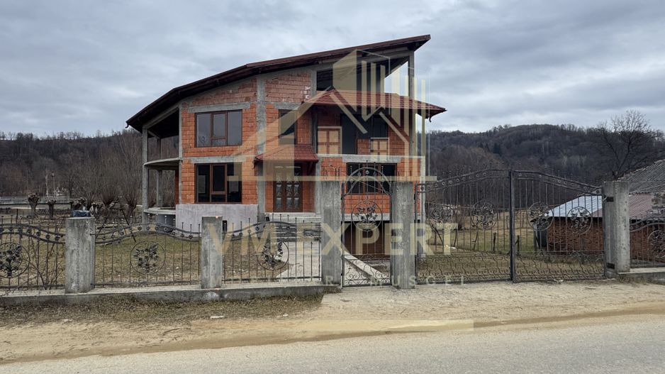 VILA 7 CAMERE TEREN 1654 MP BUGHEA DE JOS ARGES - Poză 2