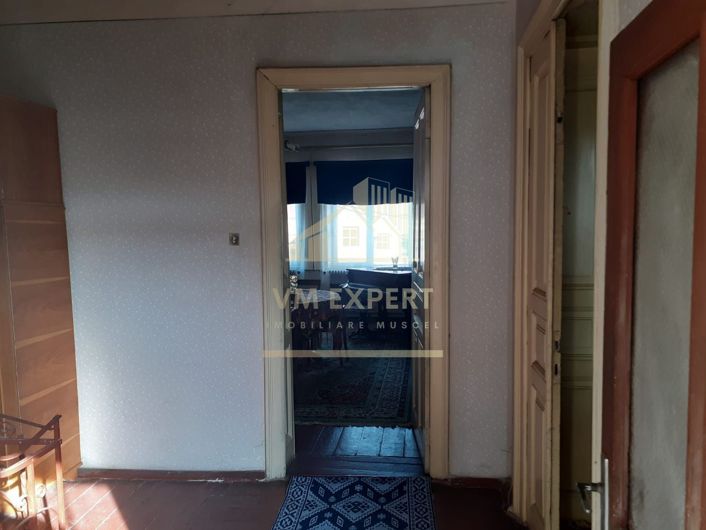 VILA 5 CAMERE, TEREN 700 MP, CAMPULUNG - Poză 9