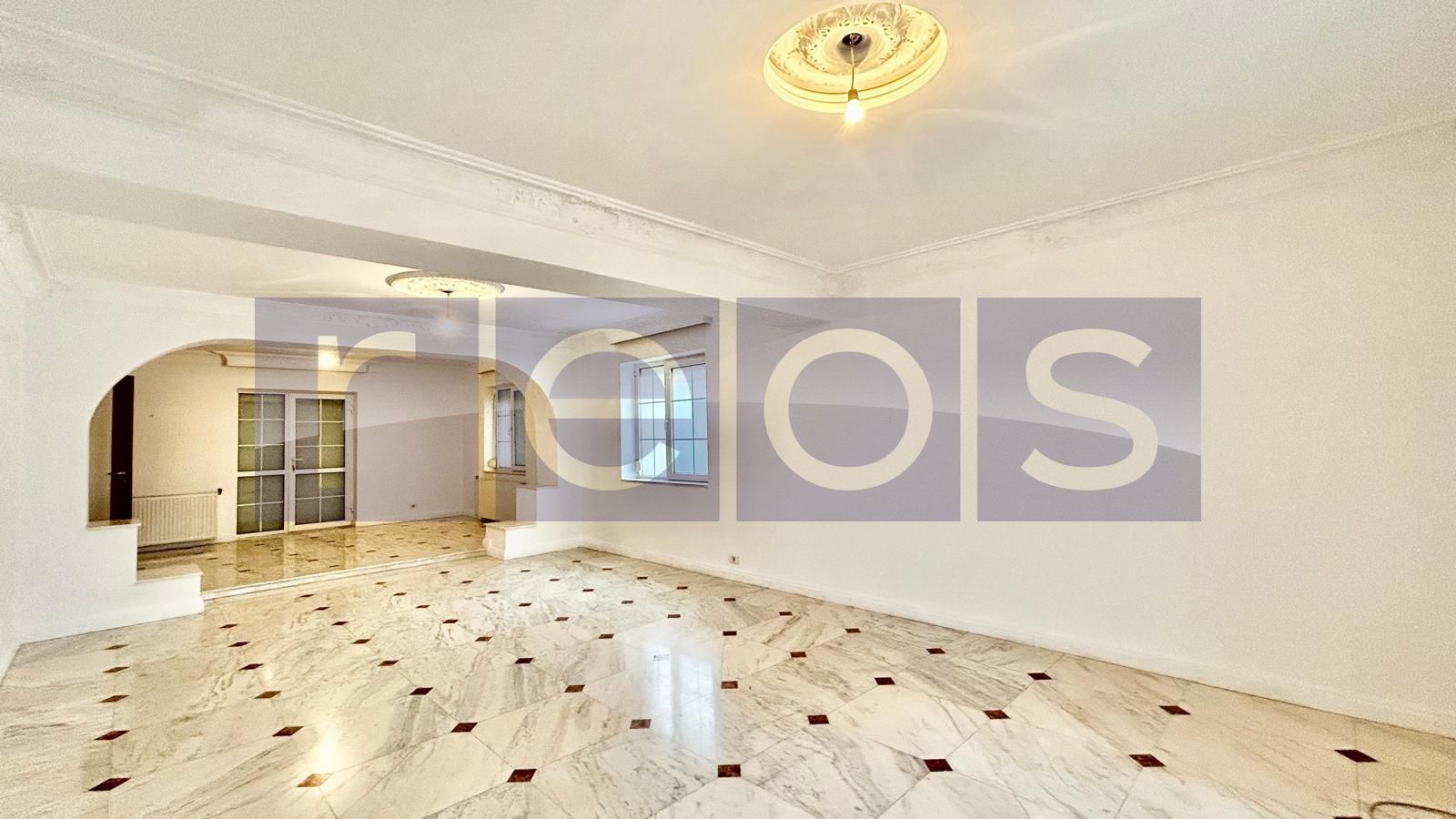 VANZARE 5 CAMERE | CURTE SUPERBA | FUNDENI | - Poză 1