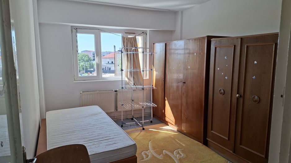 BRASADAS inchiriaza ap cu 4 cam etaj 3/8 cu lift in Micro 17. - Poză 2
