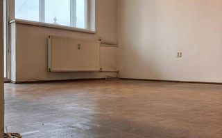 Apartament cu 3 camere și potențial excelent în Grigorescu. - Poză 3