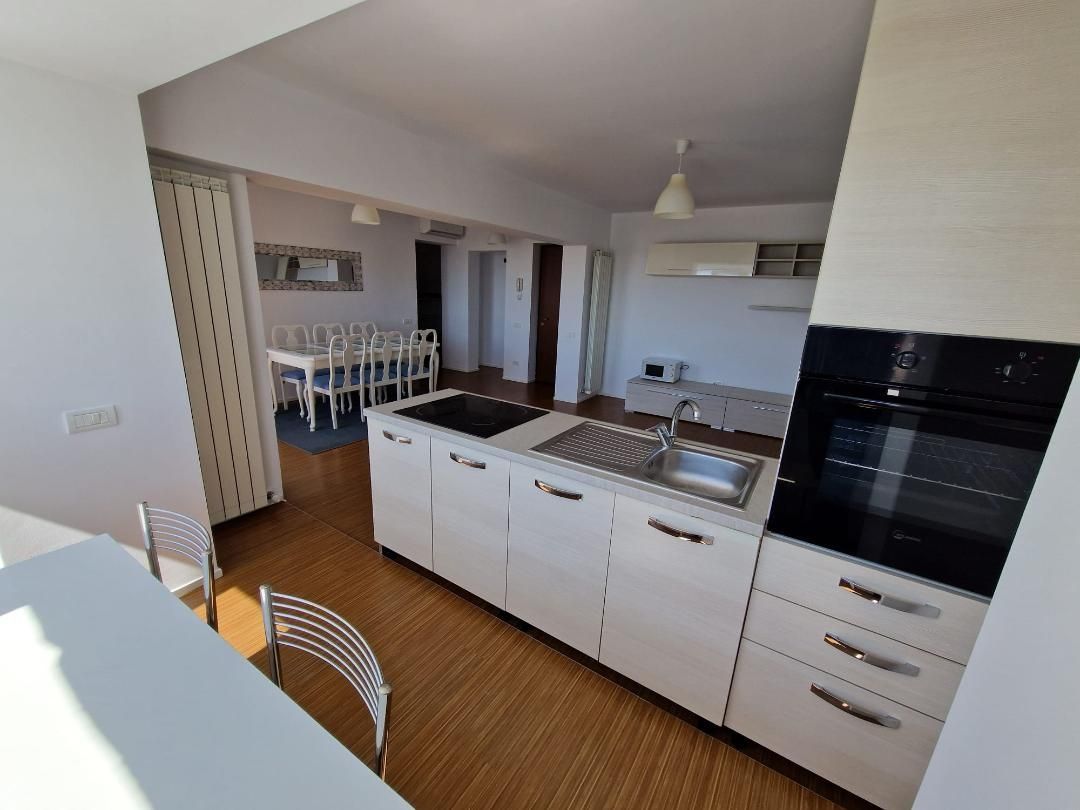 De inchiriat apartament 3 camere zoan Doamna Ghiaca - Poză 7