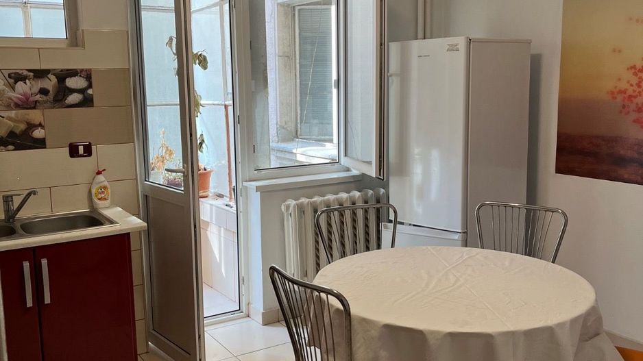 Apartament incapator, trei camere, bulevardul Carol I - Poză 3