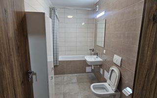 Proprietar Inchiriez apartament doua camere Maurer - Poză 5