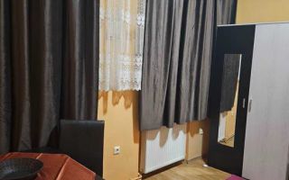 Dau în chirie apartament cu o cameră zona cetății(central) - Poză 7