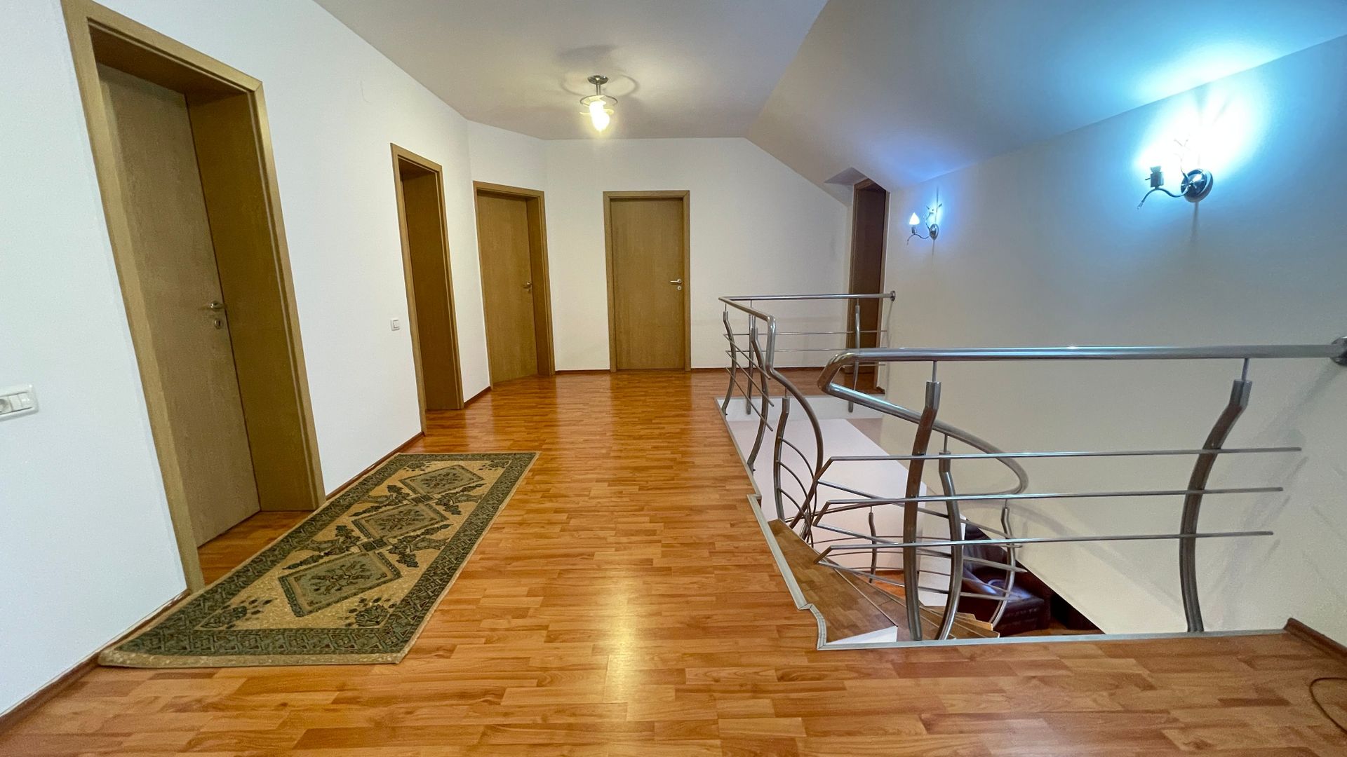 Casa individuala P+M,spatioasa in zona Mircea Cel Batran - Poză 13
