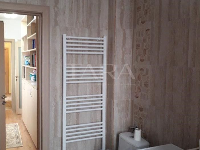 Apartament 3 camere, central, 78mp, mobilat, cu parcare subterana. - Poză 7