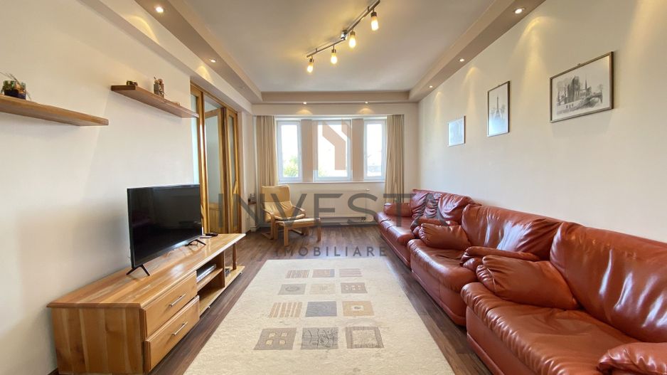 Apartament 4 camere de vanzare , etaj intermediar, parcare, Zorilor! - Poză 1