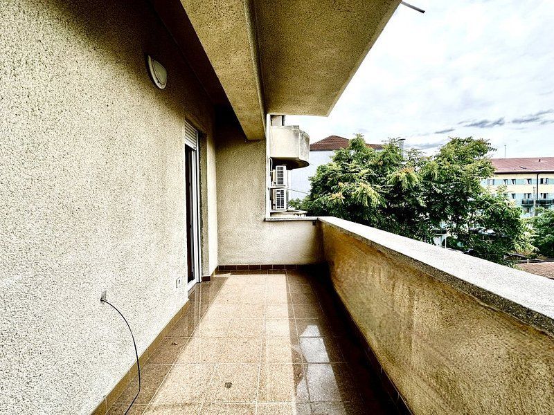 2 camere, decomandat, cu balcon - Complexul Studențesc - Poză 14