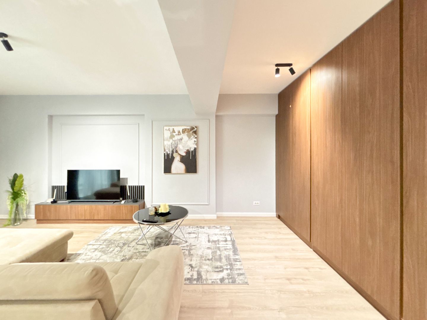 Chirie I Apartament 2 camere | 68 mp + 11 mp balcon | Parcare - Poză 11