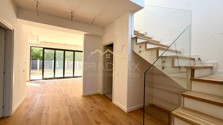 Vila Mediteraneana P+1E // 5 camere / 136 mp utili /garaj / Tunari - Poză 70