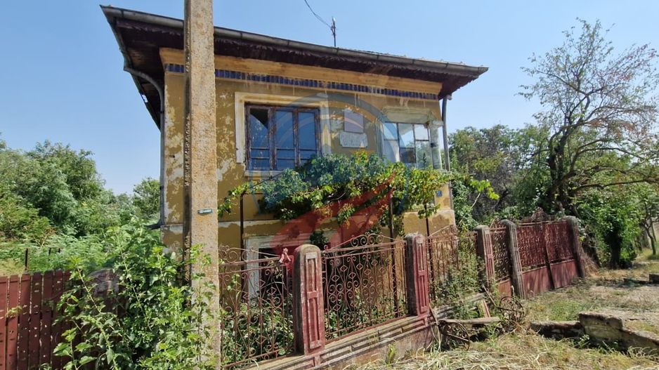Casa de vanzare  5 camere + teren 2200 mp in loc. Calopar satul Bazdana - Poză 3