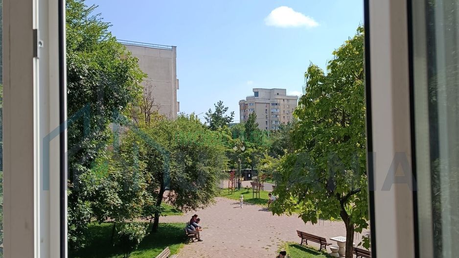Apartament 3 camere, 78 mp, etaj 1, cu vedere la esplanada Nicolina, Iași - Poză 1