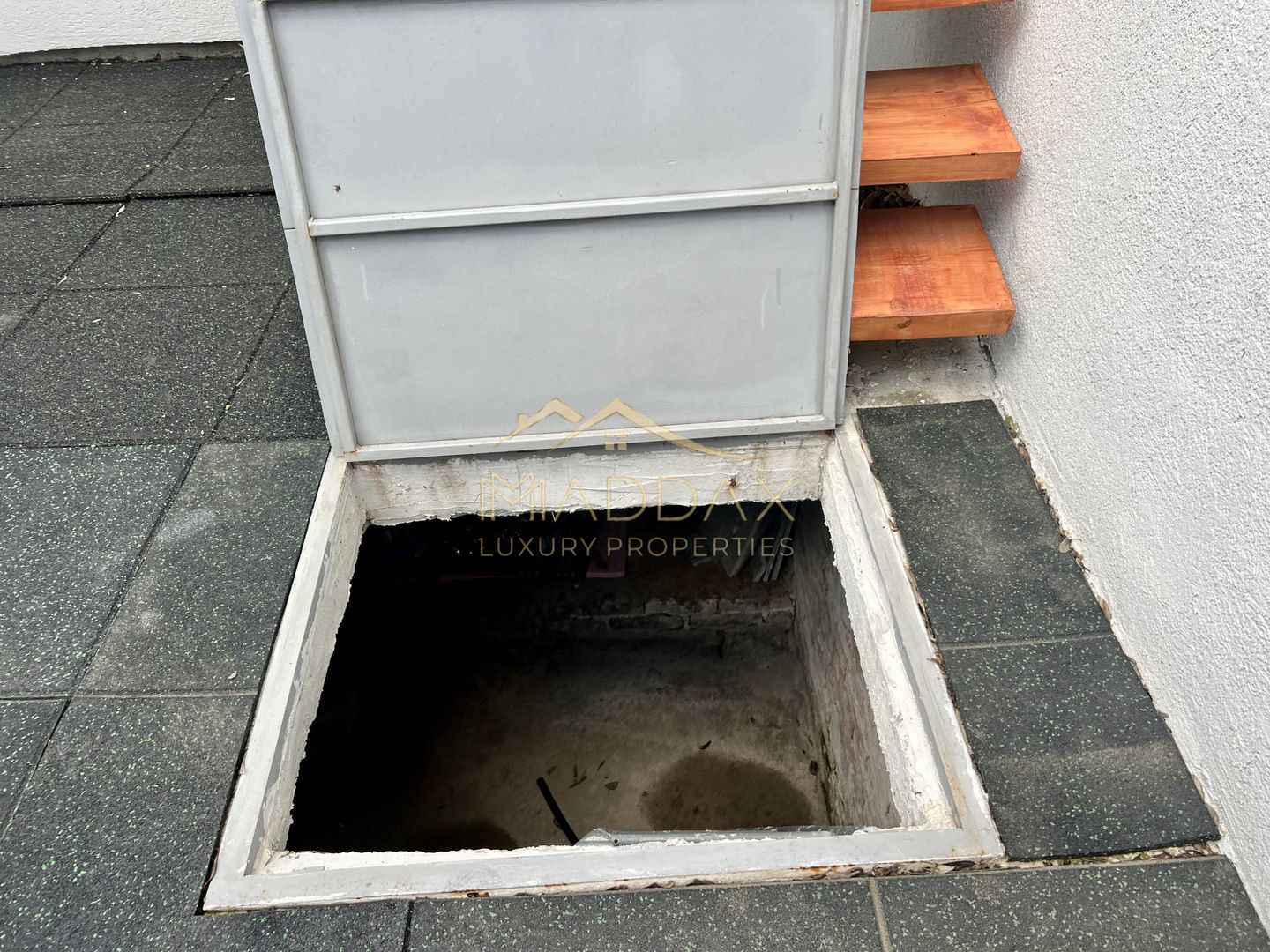 Casa **8 camere** // Domenii - Poză 54