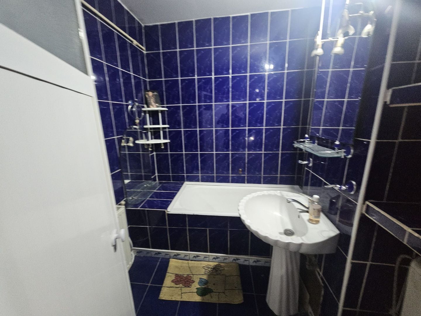 De închiriat apartament 3 camere - Prundu, stradal, lângă Kaufland - Poză 6