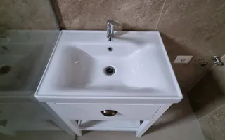 Reședință Modernă cu Finisaje Distinse - Poză 15