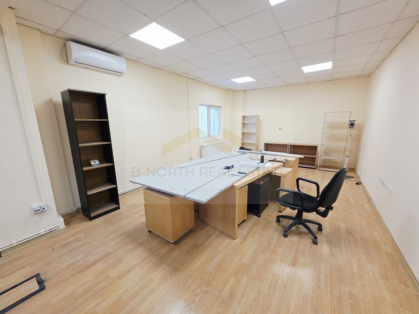 Clădiri de birouri de închiriat Sector 4 – 1.100 mp, vizibilitate stradală - Poză 36