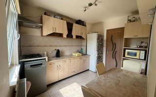 Apartament 3 camere, zona Spitalului Juetean - Poză 5