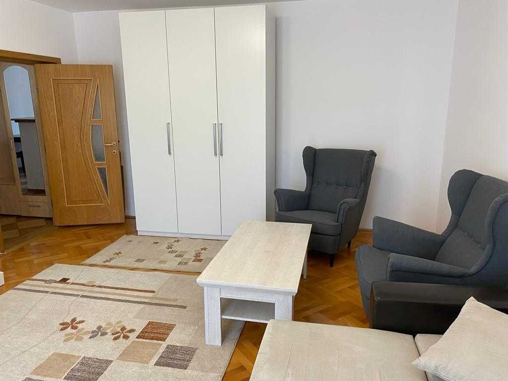 De Închiriat Apartament 2 Camere, Decomandat Calea Calarasilor - Poză 2