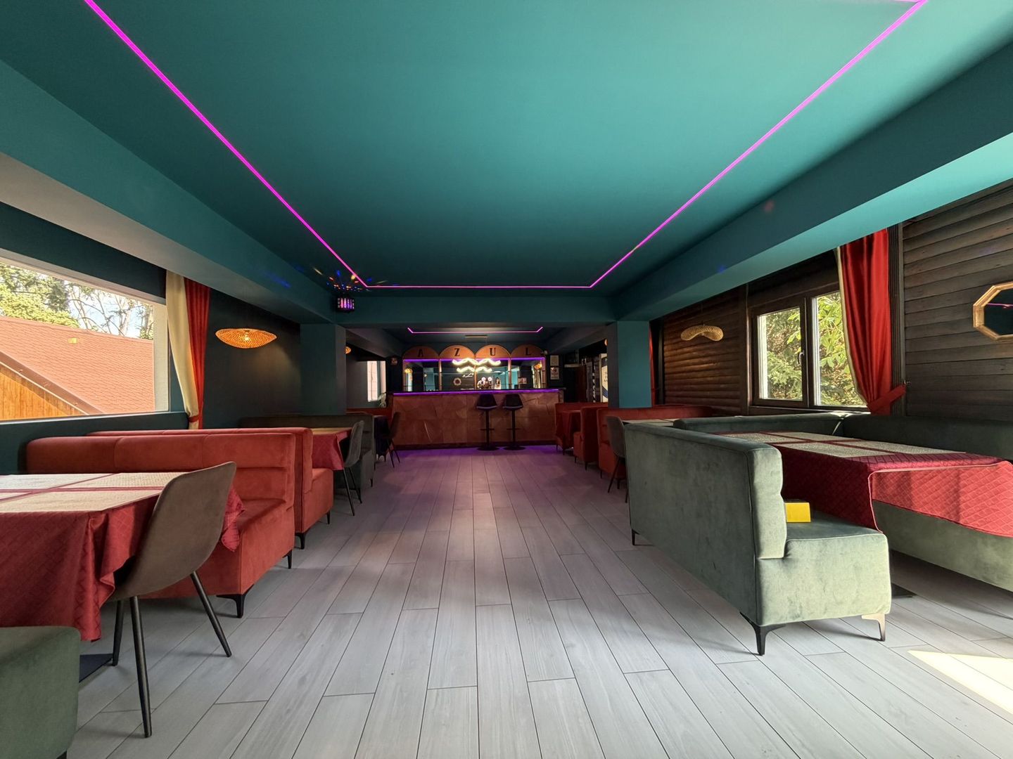 Afacere la cheie pe Strandul Neptun: restaurant, terasa, sala de evenimente - Poză 12