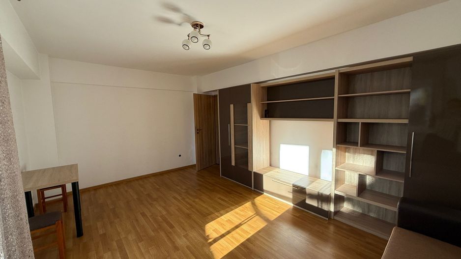 Soarelui | 1 Camera | Etaj 1 | Decomandat | Disponibil imediat - Poză 2