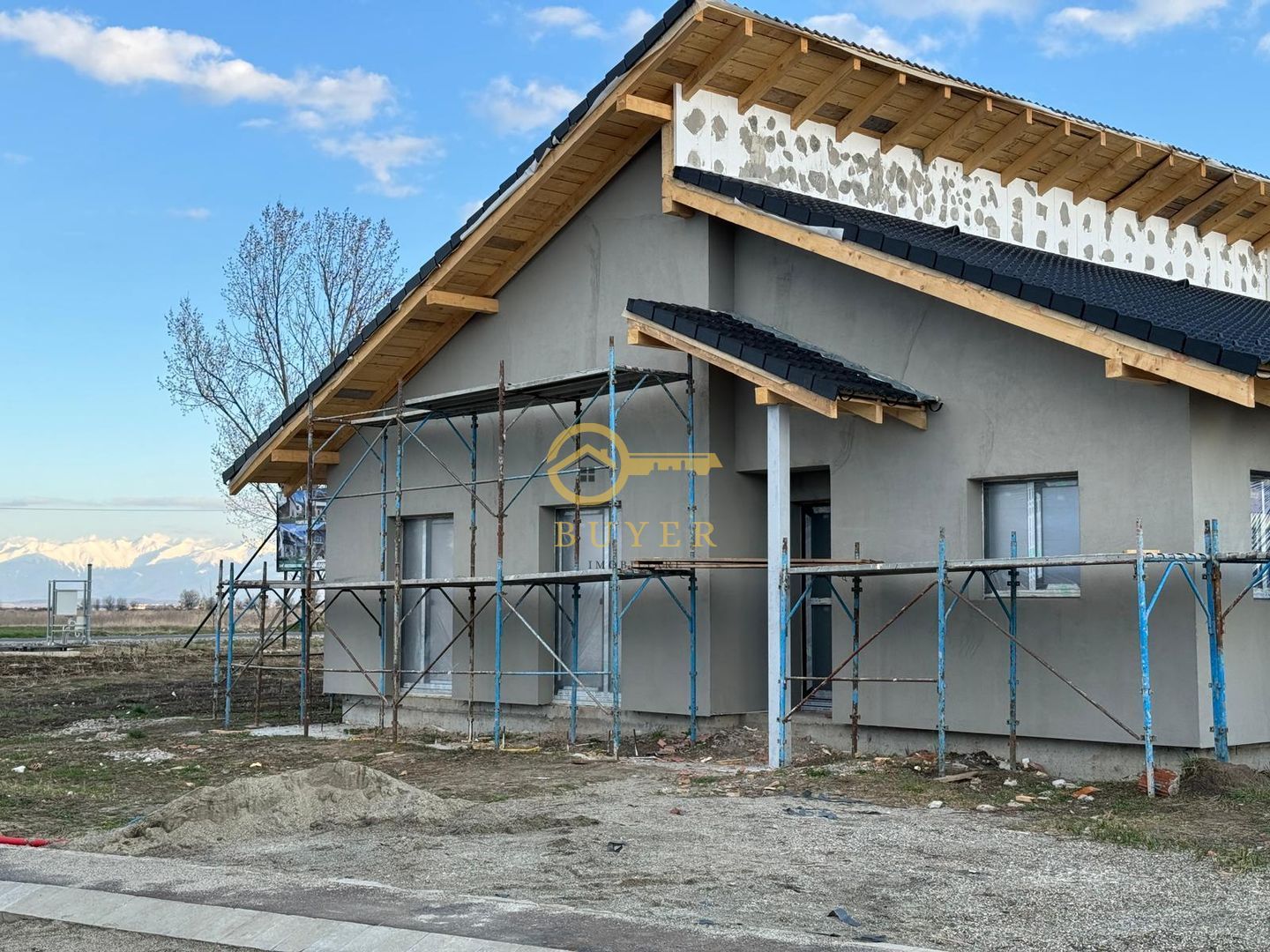 Casa superba pe un nivel, arhitectura deosebita- Teren 500mp - Poză 2