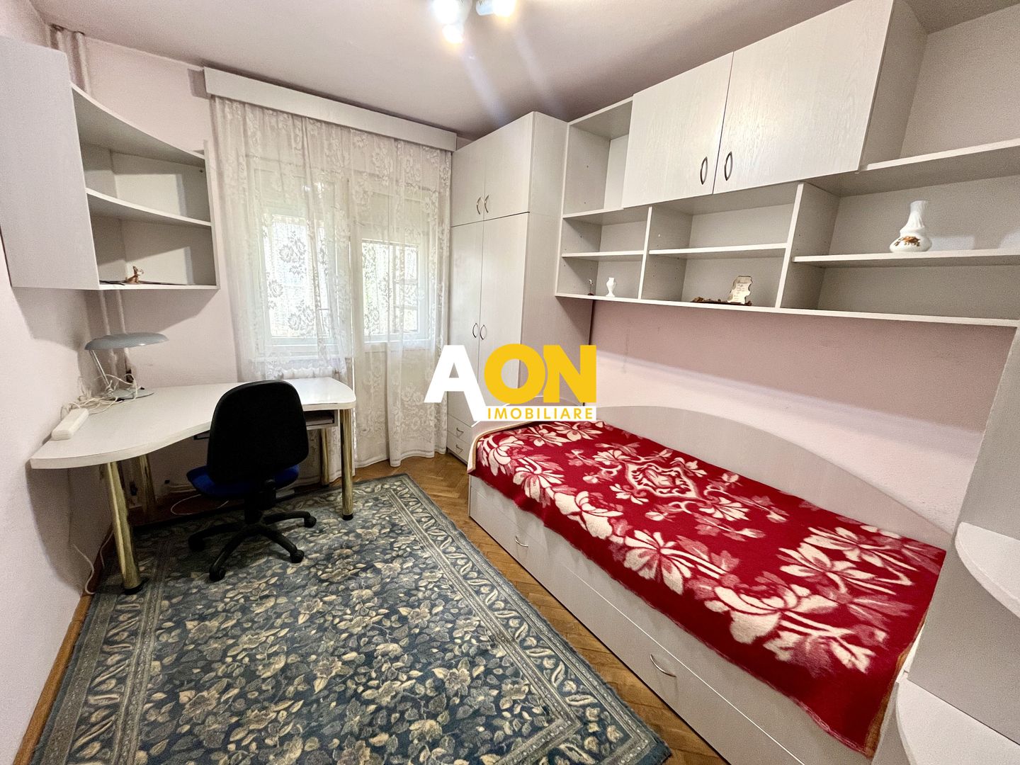 Apartament cu 4 Camere, Etaj 2, Loc De Parcare, Cetate - Poză 12