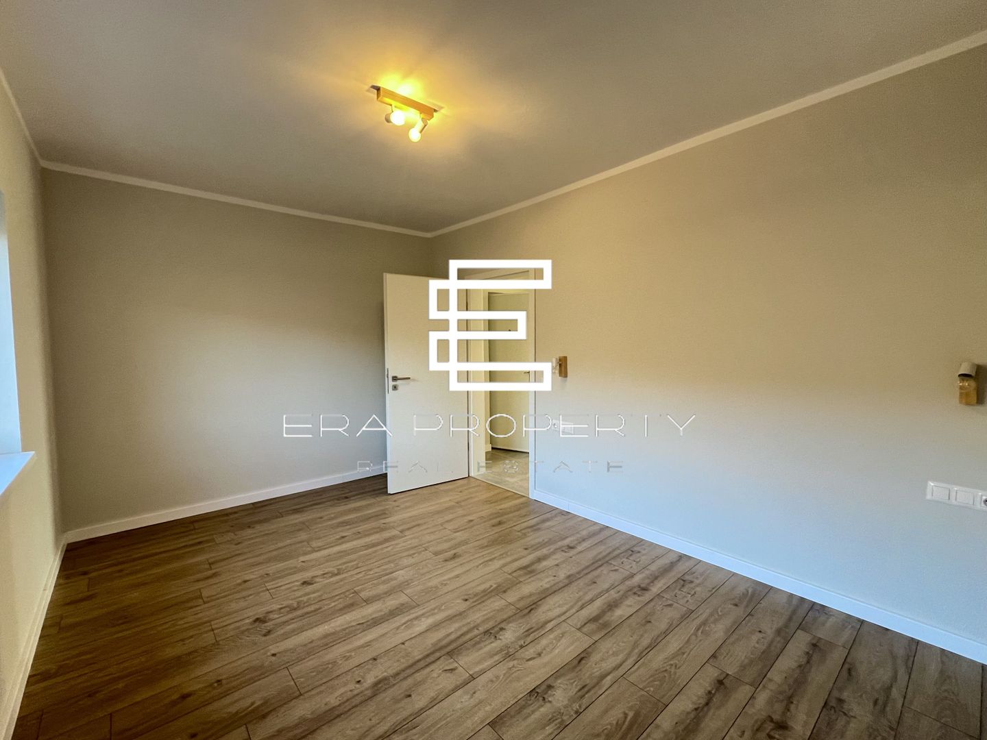 Apartament 2 camere, 52 mp- zona Industriala Vest - Poză 5