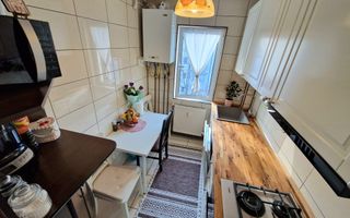 2 Camere- Renovat-Mobilat si utilat- Rond Zimbru - Poză 3