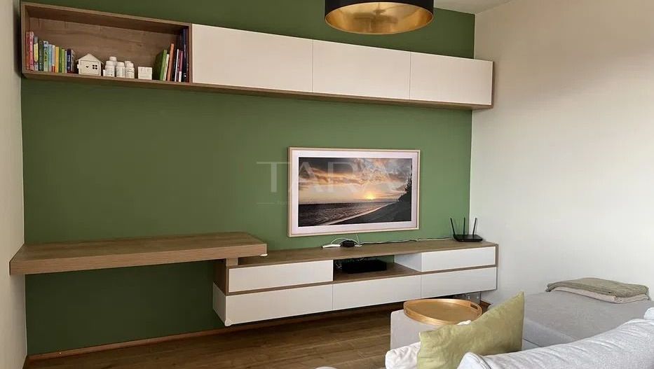 Apartament spectaculos dispus pe 2 nivele-Baciu - Poză 2