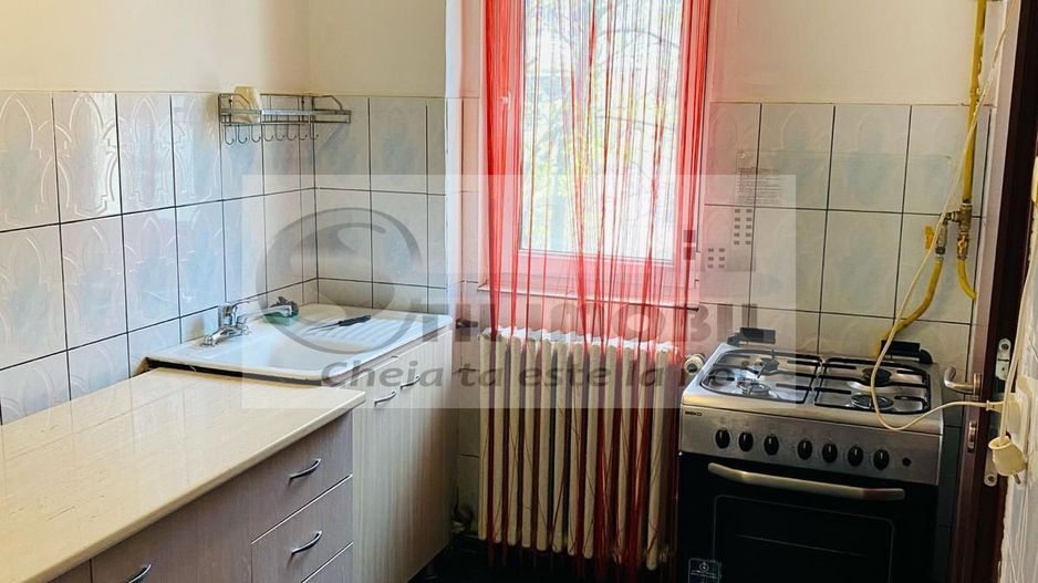 APARTAMENT 2 CAMERE SEMIDECOMANDAT PODU ROS ETAJ 2 - Poză 4
