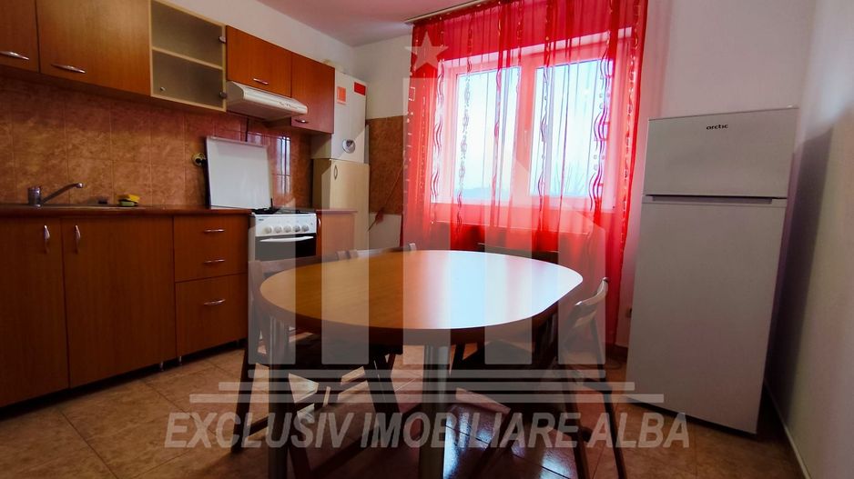 Apartament cu 3 camere de inchiriat, Alba-Micesti - Poză 3